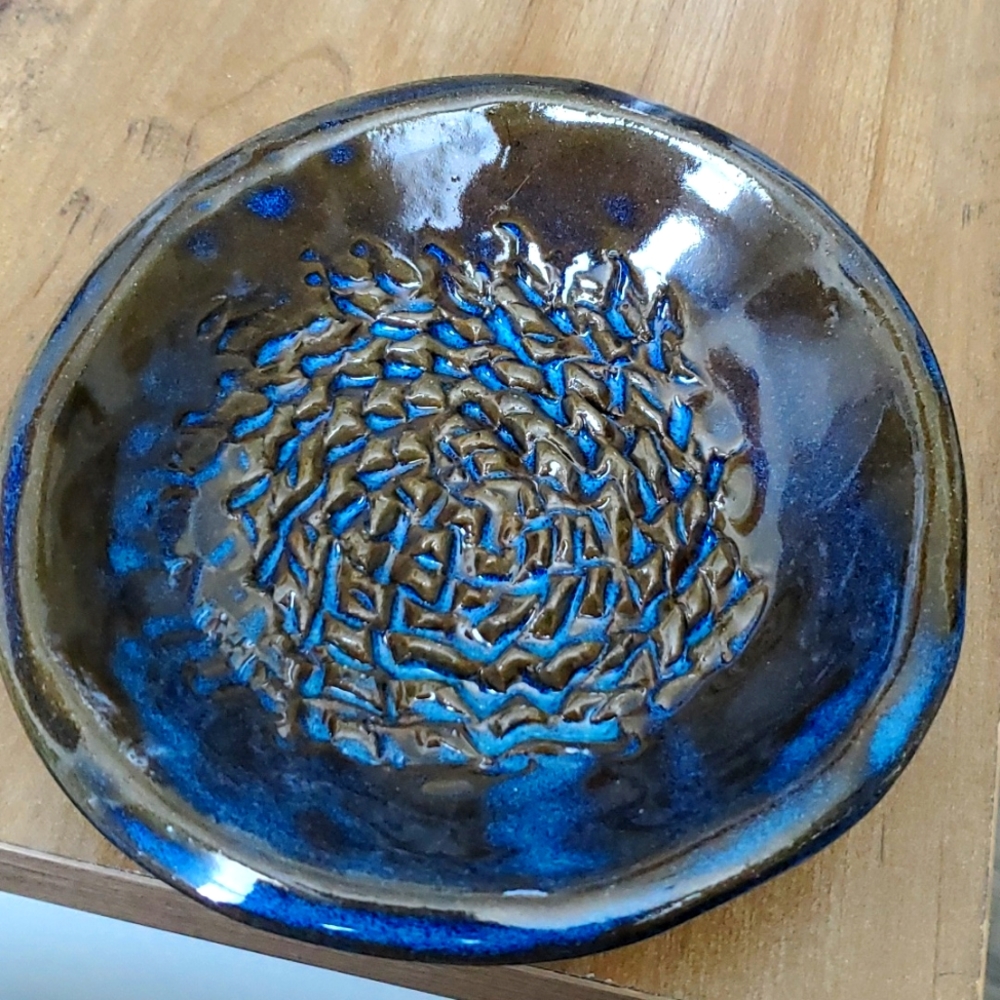 Stoneware Garlic Grayer And Dipping Dish